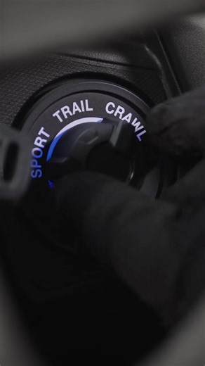 The right tools for the ride. Diff lock provides secure traction. Crawl mode smooths power delivery. That’s the future of off-road design. @DirtWheelsMag #Yamaha #RMAX1000 #RMAX2 #ProvenOffRoad #REALizeYourAdventure #AssembledInUSA #Yamaha10YearBelt | Dranttel Sales & Service