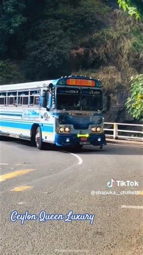 ඔයාලා කැමති අජිත්ටද නැත්නම් මලිත්ටද 🙈💙 #busloverrs #viralvideo #foryou #favorite #fypシ #likee