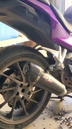 Vfr800f 2014 SC-Project Carbon Soundcheck