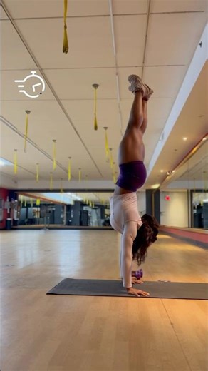 Handstand Progress | How Long I Can Hold a Handstand (10 Seconds)