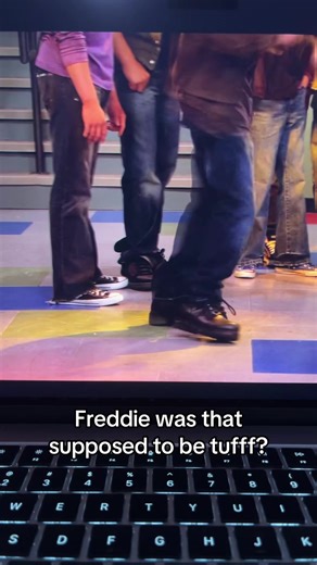 I can’t 😭😭😭 #icarly #nickelodeon #carlyshay #freddiebenson #sampuckett