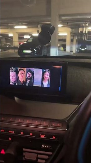 BMW i3 2019 FULL Screen Wireless CarPlay 🤯🔥 OEM Upgrade! #bmwi3 #carplay #bmwmods #i3 #screenmirror