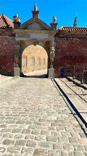 This fairytale castle is REAL… and it’s in Denmark 🇩🇰