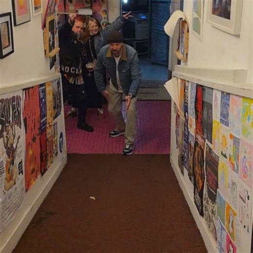 Amy on Instagram: "A few moments in November 🖤 #amyontheinternet #workingmanskitchen #nottingham #gettingshitdone"