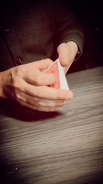 Mind-Blowing Card Color Changes 🔥 | Close-Up Magic #shortsfeed #magic #viralshort