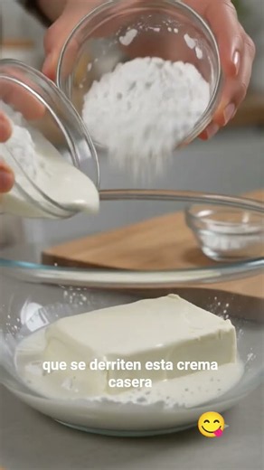 🍰✨ EASY AND FIRM CREAM CHEESE FROSTING IN 2 MINUTES 🥣🧁 #shorts