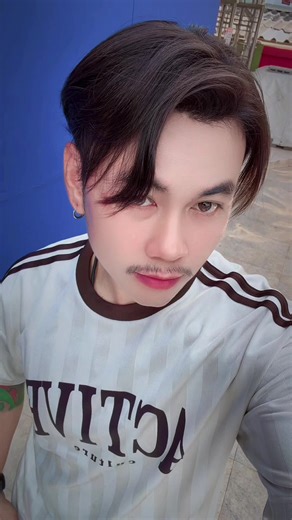 วิดีโอของ วิน__2535 (@win__2535) พร้อมเพลง เสียงต้นฉบับ - ຊາຍຈຸ່ນ🦅💤