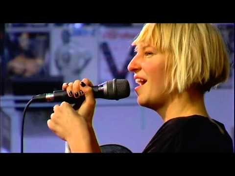 Sia - Live at Amoeba Music 2008 Performance Completa