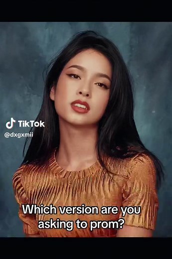 How are you asking me to prom? 👀