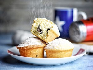 Pihe-puha csokis muffin kevesebb mint fél óra alatt? Igen, lehetséges! Nektek van kedvenc muffin receptetek? https://www.nosalty.hu/recept/gyors-csokis-muffin | Nosalty