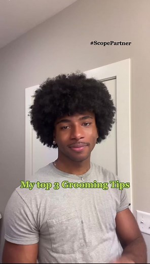 Confidence starts with grooming so new Scope Squeez mouthwash concentrate from @scopefresh should definitely be a part of your routine. With #ScopeSqueez, you’re in control😉! Just add water, squeez 2 or 3 times depending on how intense you like it, rinse and you’re done 🌬🌬 *use up to four squeezes per day #ScopePartner #FindYourZone