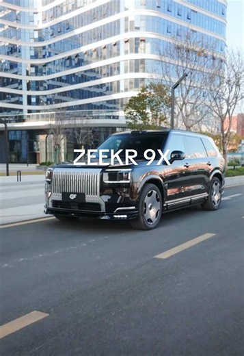 This ZEEKR 9X looks absolutely insane on the road 🤯 Flagship luxury SUV with unmatched road presence, drives as good as it looks. Chinese EV that outclasses European luxury rivals. #CarTok #ZEEKR9X #ZEEKR #LuxurySUV #CarViral