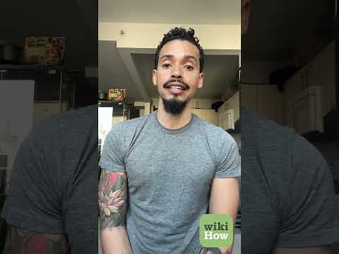 How to Make Cake Pops Without Sticks