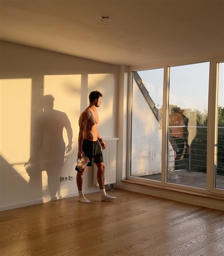 Dennis Boeer on Instagram: "My life somewhere in between burgers, cakes, workouts and my new couch….. Currently not traveling that much as usual and I kinda enjoy being at home and meeting all my boys, very grateful 🥹😊🙏 (although German summer is a shame👊🏽)"
