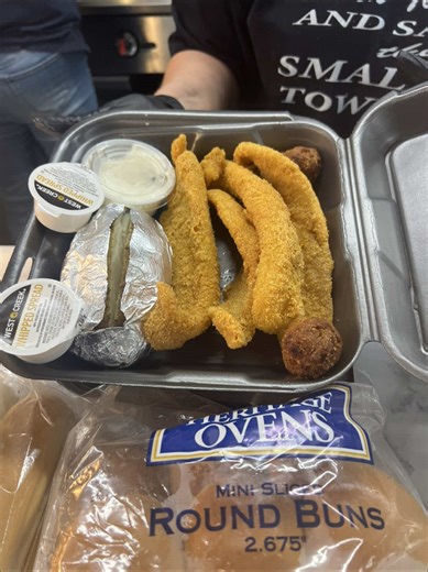 My husband and I had the best date night that we have had in a long time and it was because of this little place. They had the best food ever. I cannot wait to go back and try the barbecue. #datenight #momandpopsrestaurant #goodfood