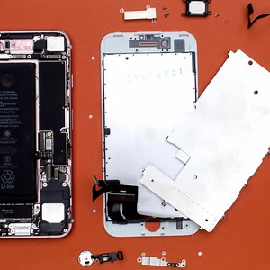 Exceptional service. Trained experts. Let’s fix your iPhone right & get it done fast. Trust the team that knows. | Batteries Plus