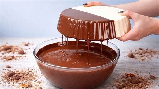 How to make a stunning two flavor chocolate cake