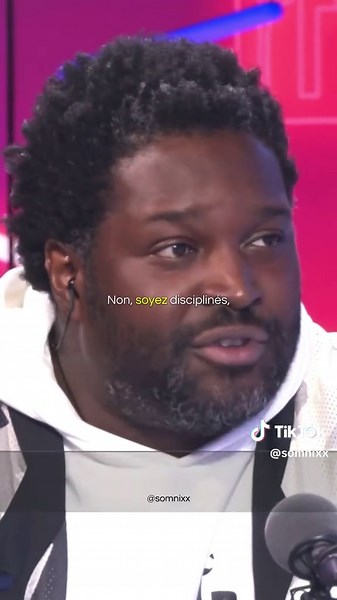N’écouter personnes avancer seul