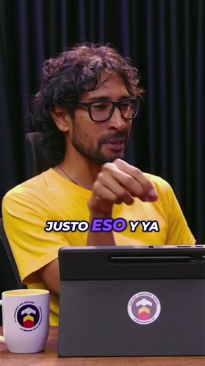 Así se come esta miel en agua caliente #miel #viral #shorts