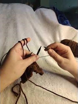 #tipsandtricks Tuesday how I prefer to #knit cables 🦯 🧶