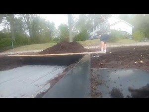 How to dump mulch out of a trailer the easy way