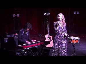 JOAN OSBORNE “What If God Was One Of Us” (12.6.23)