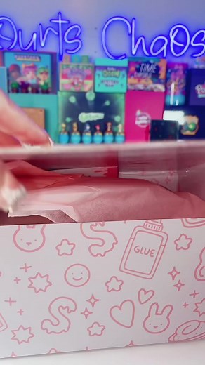 the BEST slime box ive opened. 1000000 out of 10. couldn’t say it enough. branding, packaging, quality. #fyp #foryou #surprise #mystery #unboxing #series #tiktokmademebuyit #slime #mysterybox #snoopslimes #smallbusiness