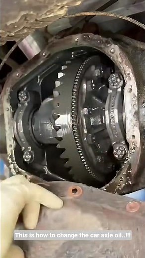 This is how to change the car axle oil..!!!