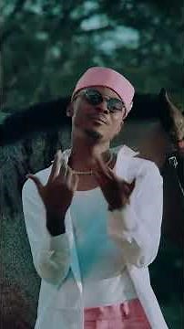 Iwe - Pretty Banks ft Ray G