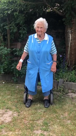 Happy 95-Year-Old Grandma Dancing in Blue Kittel!