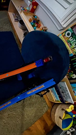 Inward triple heelflip? This first jump was pretty sweet. This was one of the few shots I took with the DJI action 5. Ultimately it didn’t work for me due to some export constraints and framing limitations, but this shot still came out really cool IMO. #korn #hotwheels #stuntdad #toys #slowmotion Hot Wheels Nugget TrackJack | Diecast Stunt Dad