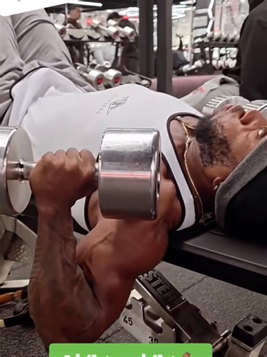 Here are some clips from my #Chest and #Back #Workout. Full vid on the Beastmode Jones YouTube channel. 📺💪🏻 @S H A W N A - here to lift 🤓