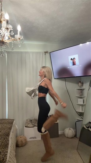 This is my favorite trend ever #balenciaga #trending #dance #crazy #dancing
