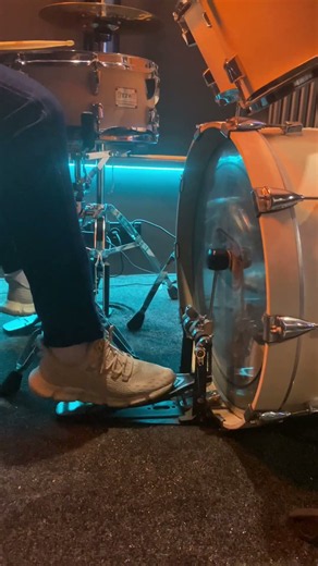 Heel toe technic drum practice #drums #creativdrums #drummer #grooveoftheday #drumlessons