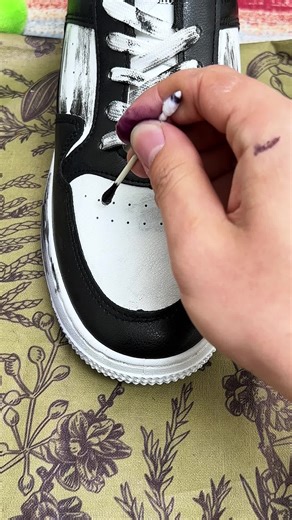 Effortless White Shoe Cleaning Hacks