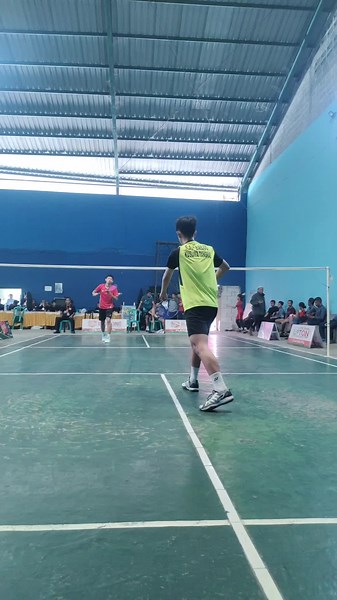 BERAGAM TEKNIK BADMINTON Dengan kecepatan dan Kelincahan kaki #kusumatangkas #pelatihanbadminton #badminton #fyp