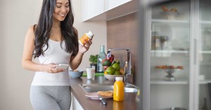 Chute de cheveux : l’Anses alerte sur un complément alimentaire aux dangereux effets secondaires