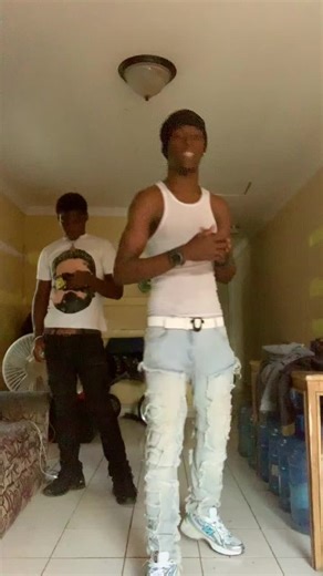 Jiggy city 😂#bahamian🇧🇸 #fyp #hotpepper @M.r Çãrdįñåł💦 @Bbo_kjay1