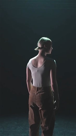 Vault of Dream (2023) MIDPOINT, performed by contemporary graduates Anika, Molly & Matilda choreographed by Paul Malek. 🫶As our tenth Midpoint is only a matter of weeks alway we look back at last year’s program to this haunting work created by Director Paul Malek in collaboration with the dance artists. 🙏Our next audition for our 2025 intake is only a week away, and if you aspire to a career in Contemporary Dance, Musical Theatre or the Performing Arts, then Transit is the number one place for