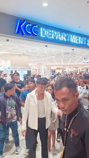 Muchas Gracias Zamboangenyos! Hanford Meet and Greet with @vinabrenica and @lukeconde07 KCC Mall Zamboanga City March 2, 2024 Stay tuned on more Hanford Meet and Greet 🙂 | HANFORD