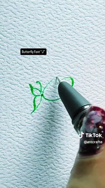 Butterfly Calligraphy Font Tutorial