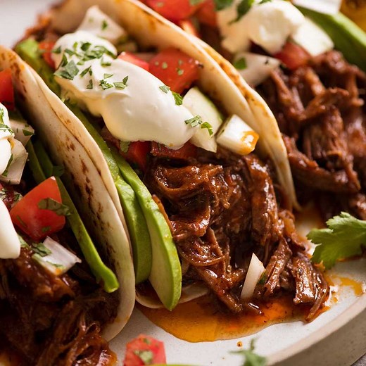 An easy meal - set and forget and let your slow cooker do the work! https://www.recipetineats.com/mexican-shredded-beef-and-tacos/ | RecipeTin