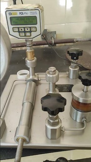 Dead weight Tester . pressure Gauge Calibration #instrumenttechnician #practicalinstrumentation