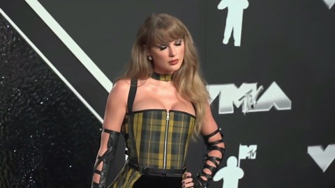 The Craziest Conspiracy Theories About Taylor Swift…