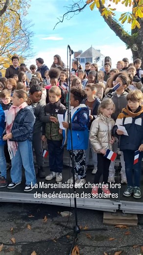 La Marseillaise a été chantée à Châteaubriant, dans le cadre de la Semaine du Souvenir, le mardi 4 novembre. | L'Eclaireur de Châteaubriant