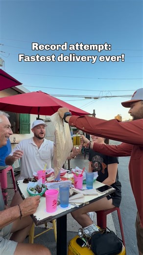 Akuna | Fastest and funnest delivery ever! | Instagram