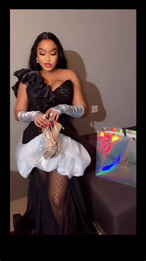 Vidéos de Davido musique💋🎤 (@my.bestie.davido) avec son original - Sn playlist 🇸🇳🎙️