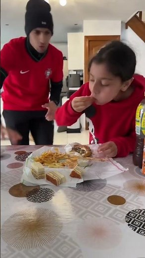 Pierre feuille ciseaux challenge