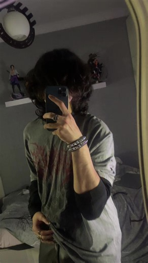 Exploring Emo Culture: The Emoboy Aesthetic