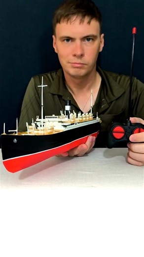 DIY cardboard ship, a homemade RC model of the Athenia liner #cardboardship #shipmodel #rcships